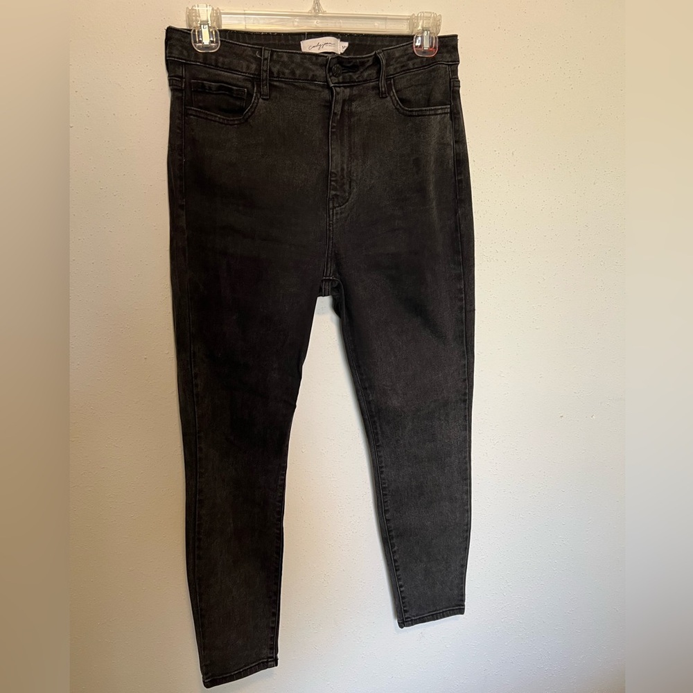 Carly Jean Los Angeles High Rise Black Skinny Jeans, size 13, super soft